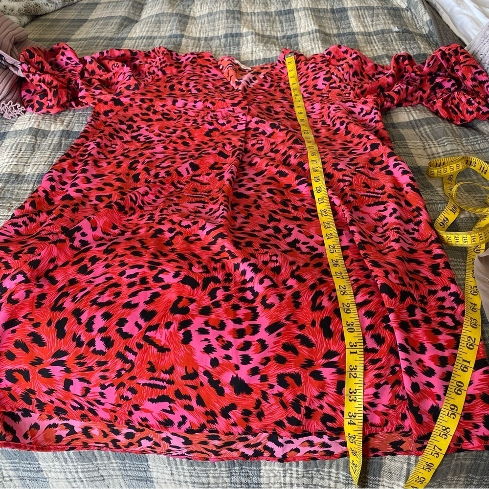 JODIFL Red Pink Leopard Print Long Sleeve Shift Dress - Picture 12 of 12